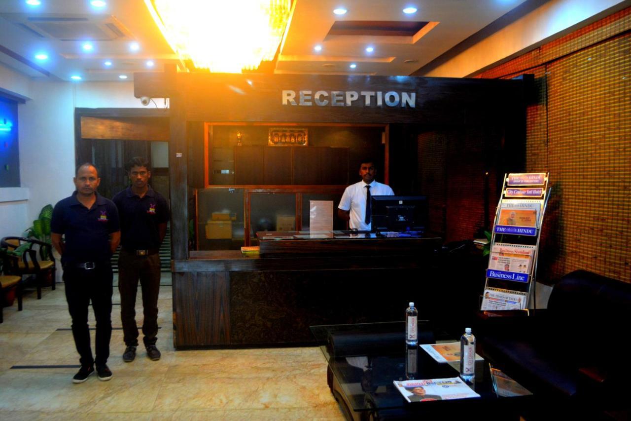 Hotel City Centaur And Convention Center- Vaccinated Staff Bangalore Bagian luar foto